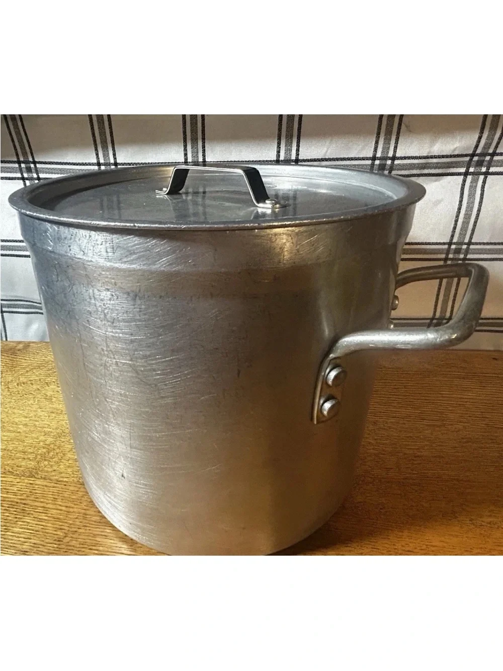 Eagleware Vintage Heavy-Duty Aluminum Stock Pot with Lid - Silver